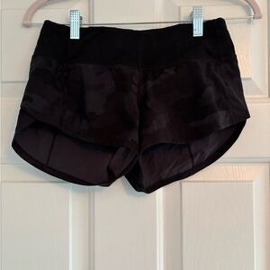 Lululemon speed up shorts 2.5”